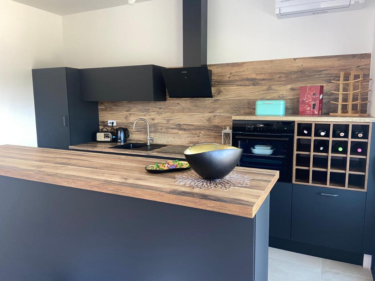 Murter - Luxury Apartment Jezera